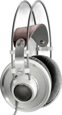 AKG K701